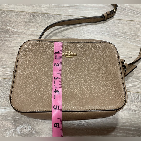 Authentic Coach Leather Crossbody Bag in Tan - Picture 9 of 12